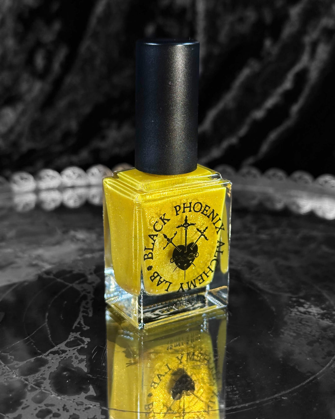 Lutein Nail Polish